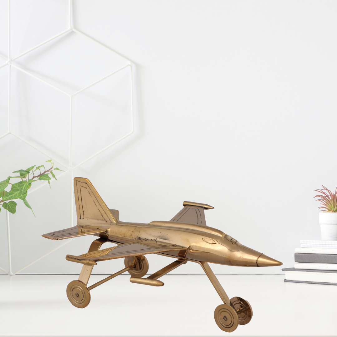 Elita Decorative Brass Fighter Aircraft Model, Desktop Showpiece, Military Aviation Collectible SK R-18 - Image 2