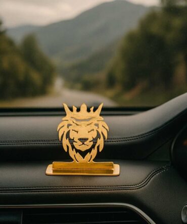 Lion Car Dashboard Ornament Gold-Plated Finish in Brass
