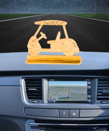 Car Dashbaord Brass Figurine, Gold-Plated Finish, Car Dashboard Decoration, 6 x 1 x 6 cm
