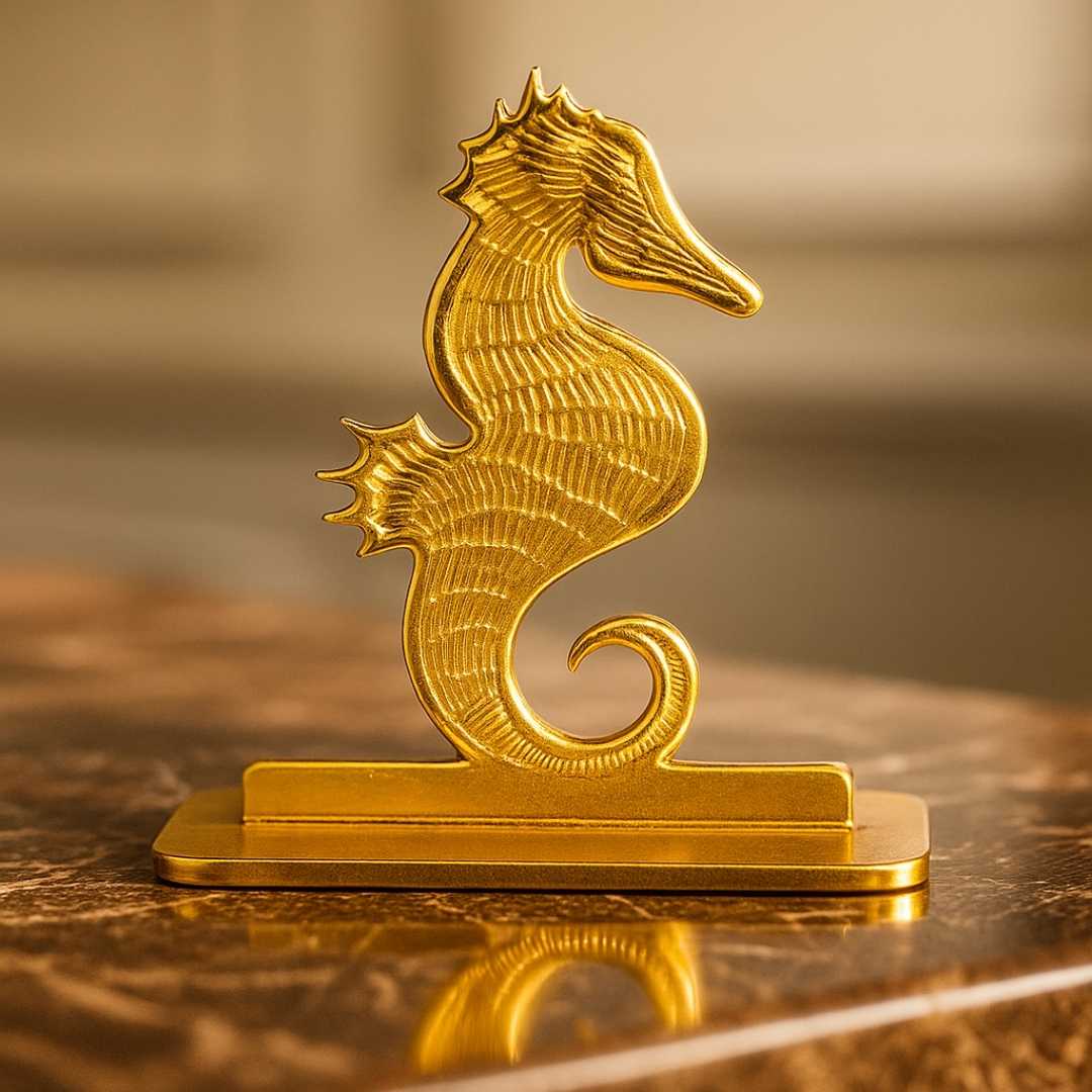 Decorative Seahorse Car Dashboard Ornament, GGold-Plated Finish in Brass - Image 2